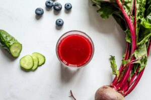 Juicing For Lower Cholesterol: 5 Delicious Recipes to Try Today!